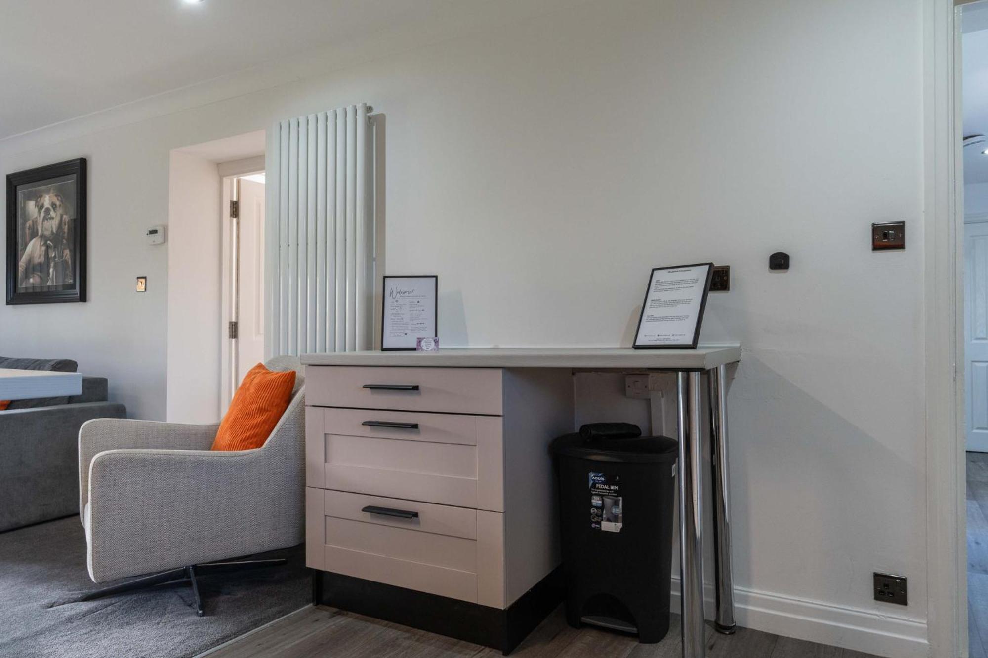 Apartment 2 The